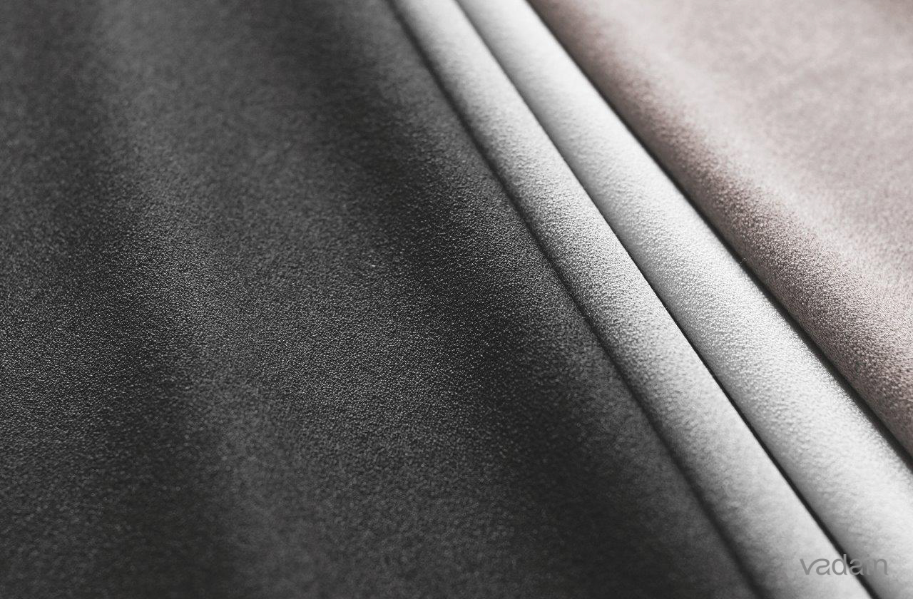 Read more about the article Zasłony okienne – jaki materiał wybrać?